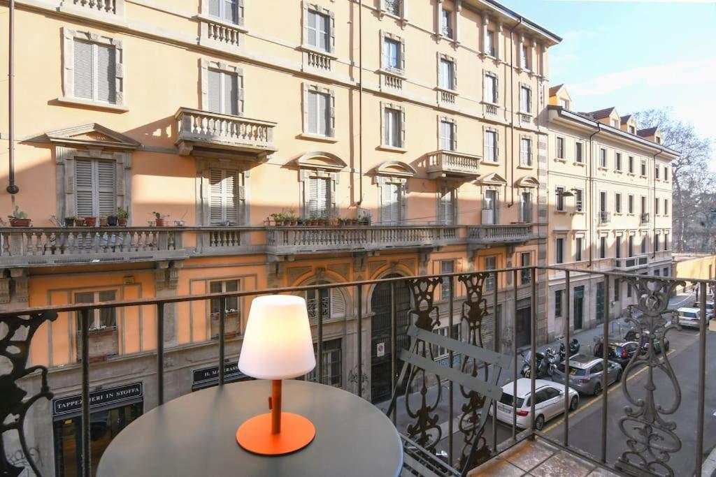 Porta Genova Bilocale Di Charme Daire Milano Dış mekan fotoğraf